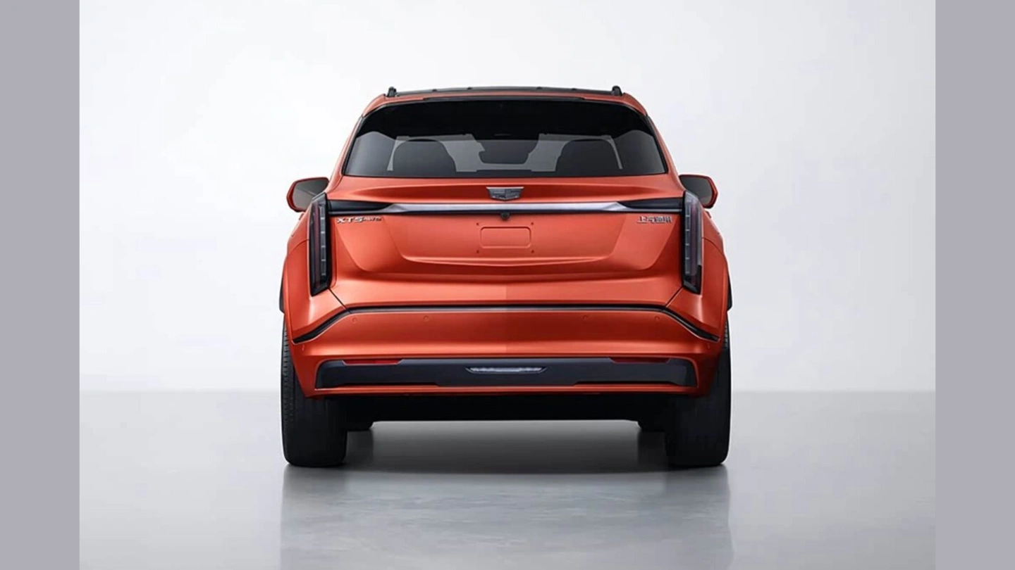 Second gen Cadillac XT5 PHEV China exterior rear