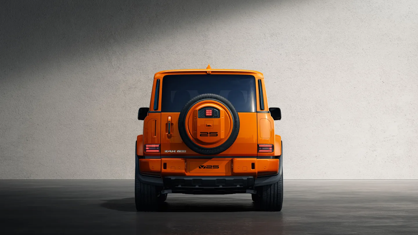 iCaur V25 SUV exterior 3