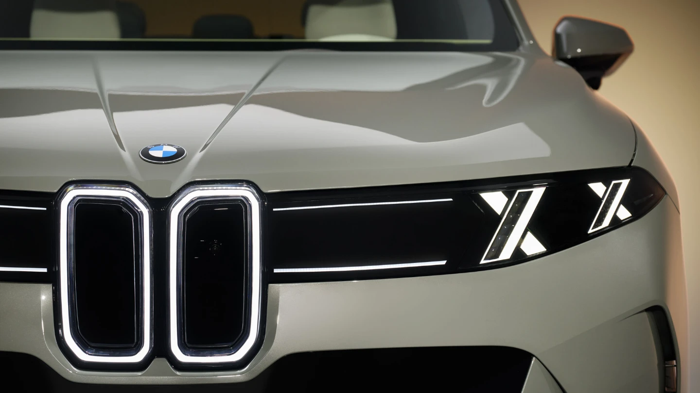 2027 BMW X5 exterior front close up
