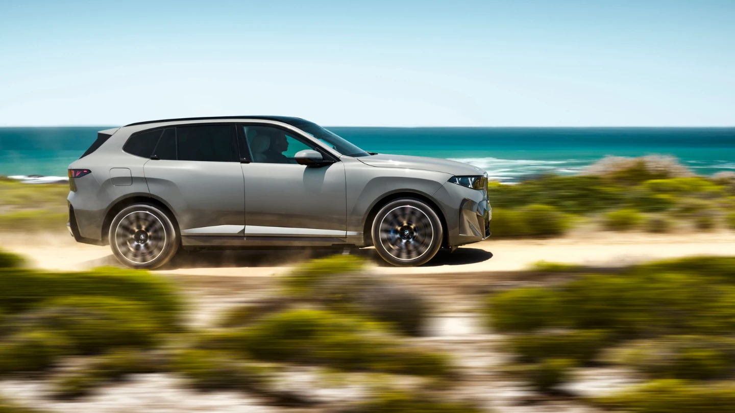 2027 BMW X5 exterior side