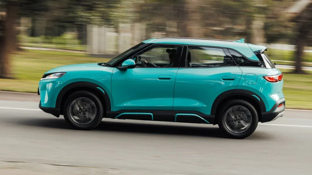 2027 BYD Atto 2 DM-i exterior Turquoise Blue side 2