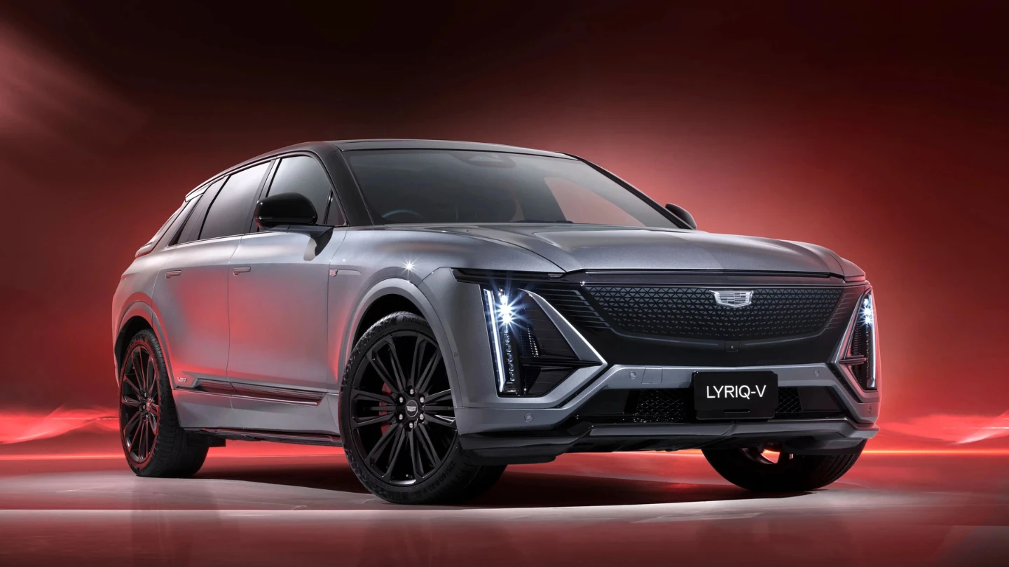 2027 Cadillac Lyriq-V EV suv exterior front