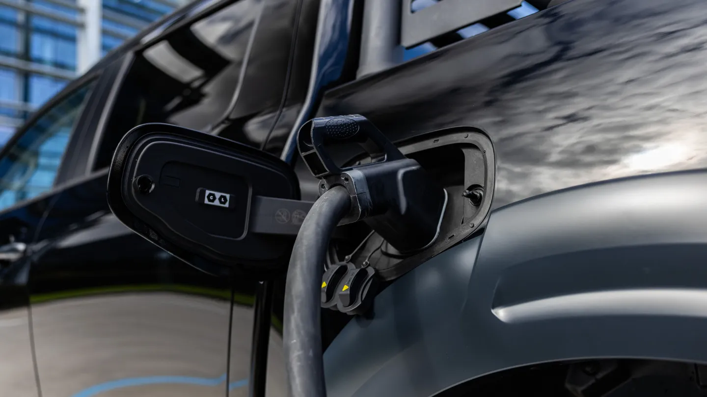 2027 GWM Cannon Hi4-T PHEV ute charging