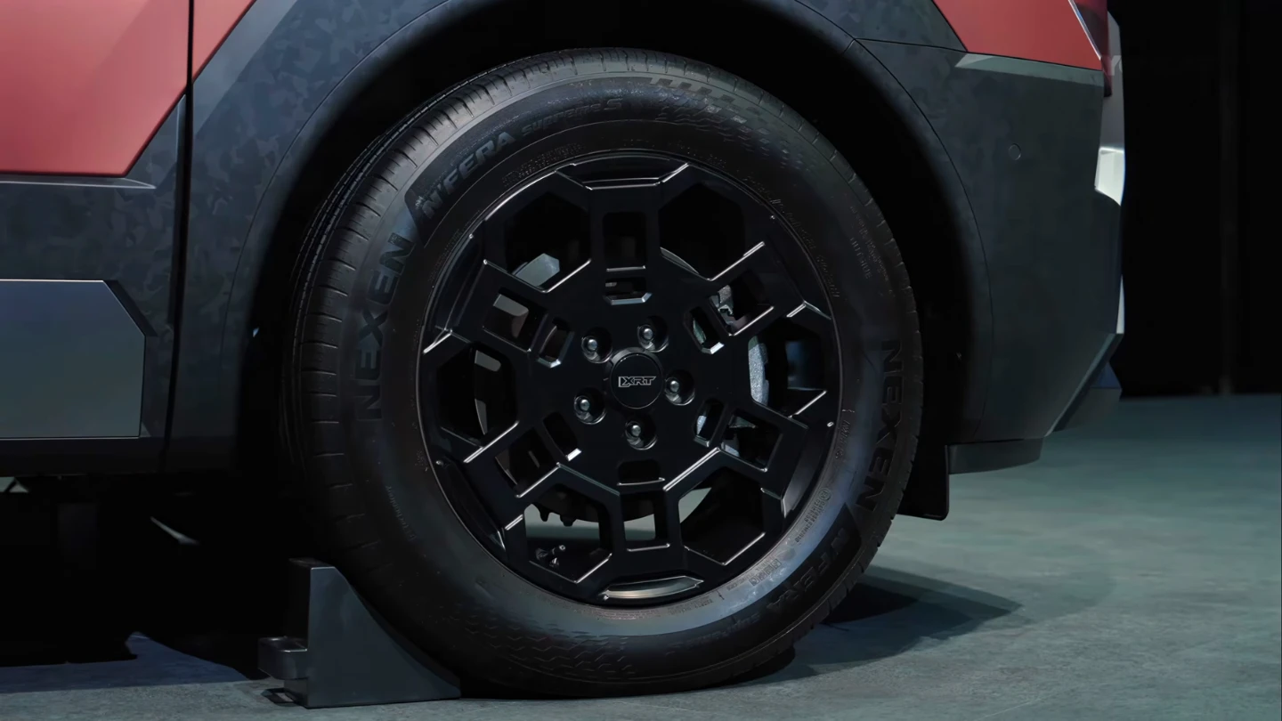 2027 Hyundai Tucson XRT korea exterior blacked out wheels xrt badge