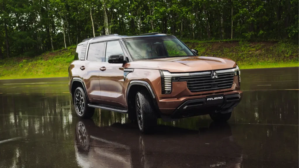 2027 Mitsubishi Pajero parked