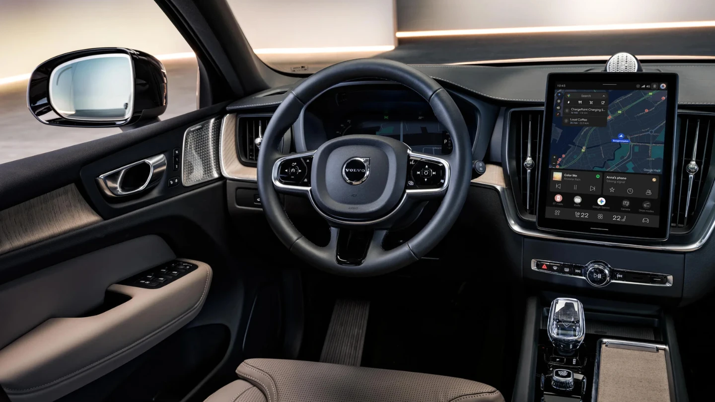 2027 Volvo XC60 PHEV SUV interior steering