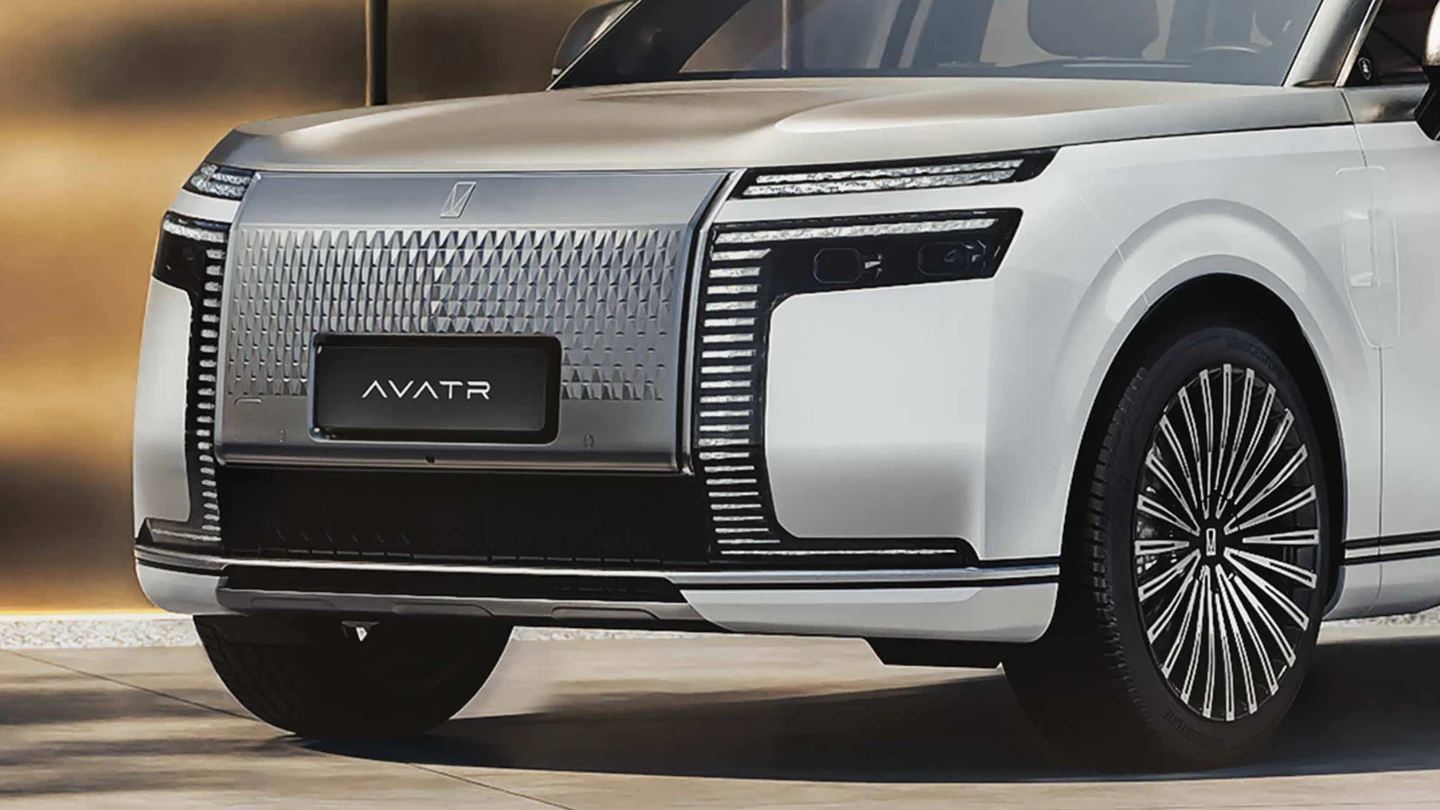 Avatr T09 flagship PHEV SUV China exterior front