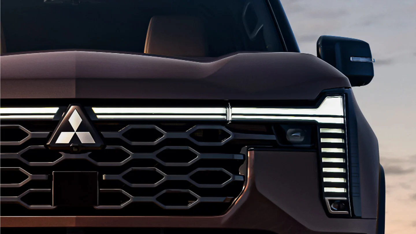 2027 Mitsubishi Pajero