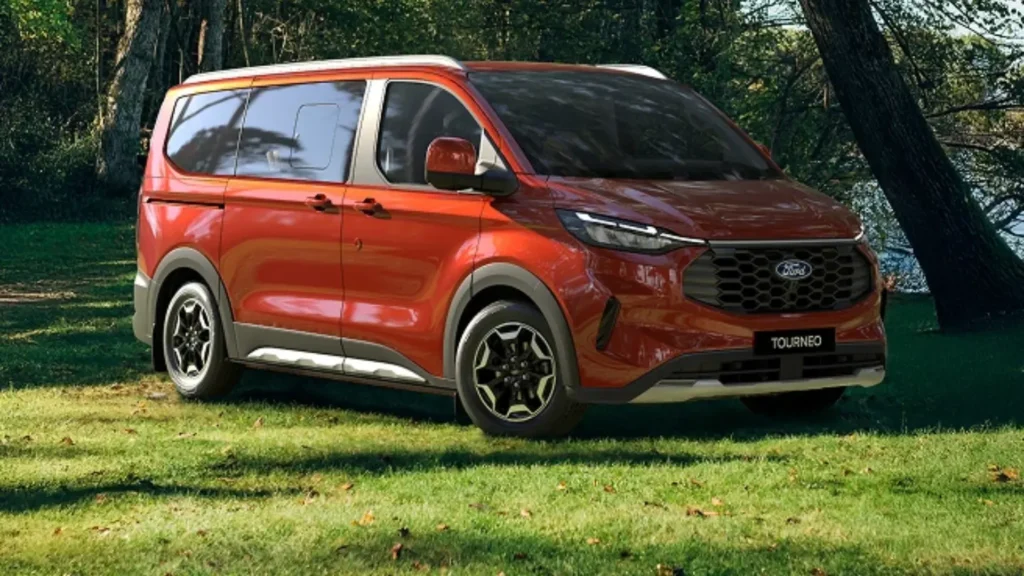 Ford Tourneo PHEV to replace diesel