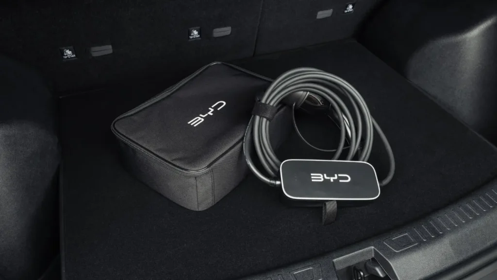 BYD Atto 2 DM-i