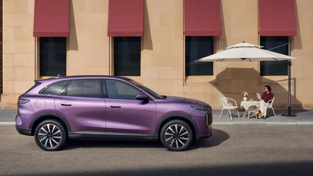 Lepas L8 SUV