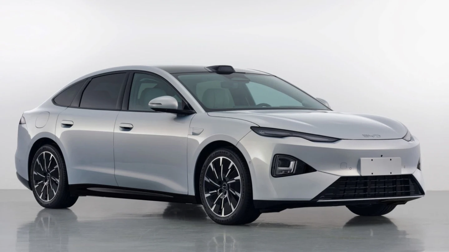 Next gen BYD Seal 07 EV sedan China exterior front