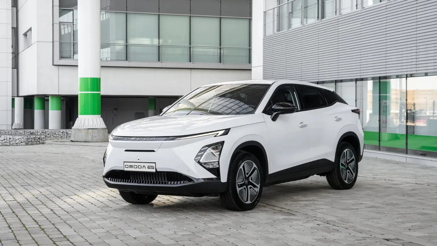Omoda E5 or Chery E5 electric SUV australia exterior front