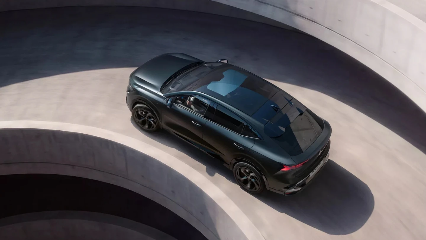 Renault Rafale Hypnotic limited edition europe exterior elevated view