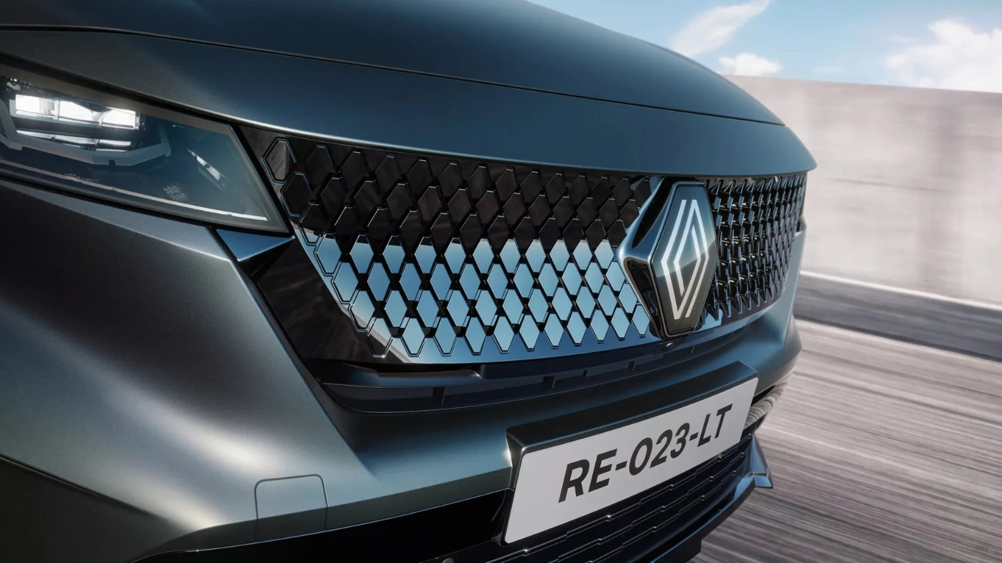 Renault Rafale Hypnotic limited edition europe exterior front face