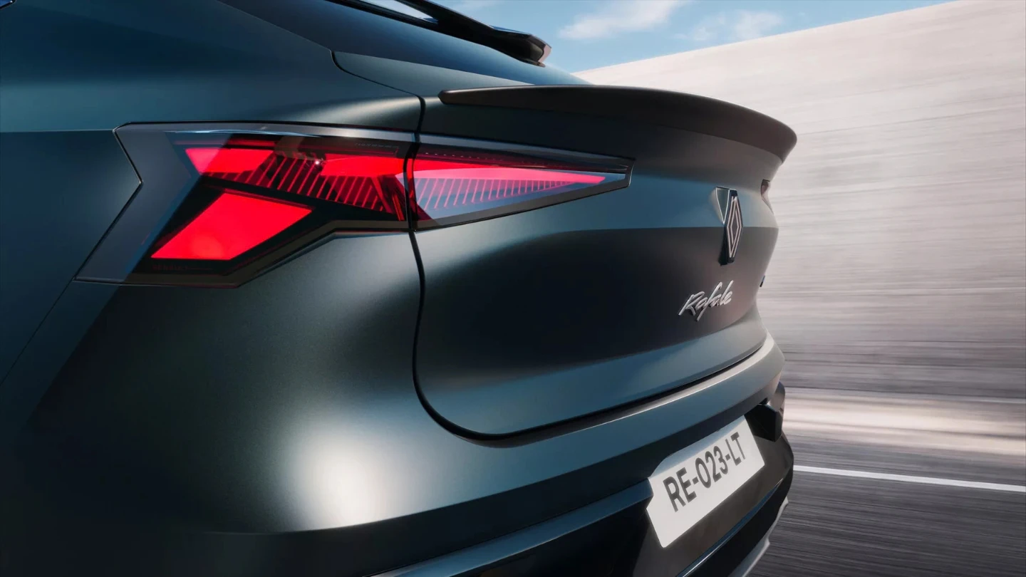 Renault Rafale Hypnotic limited edition europe exterior rear face