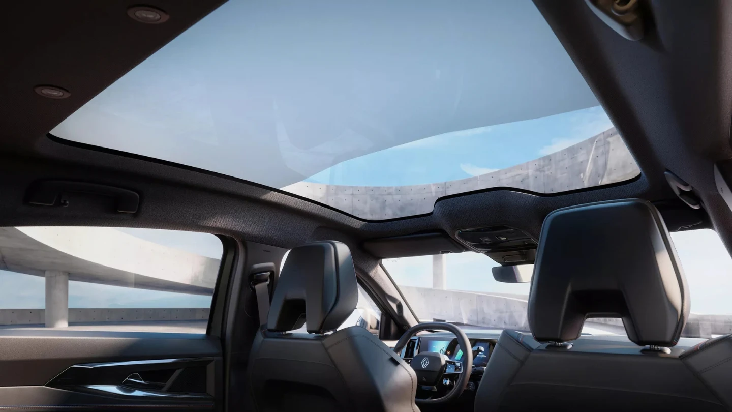 Renault Rafale Hypnotic limited edition europe interior sunroof