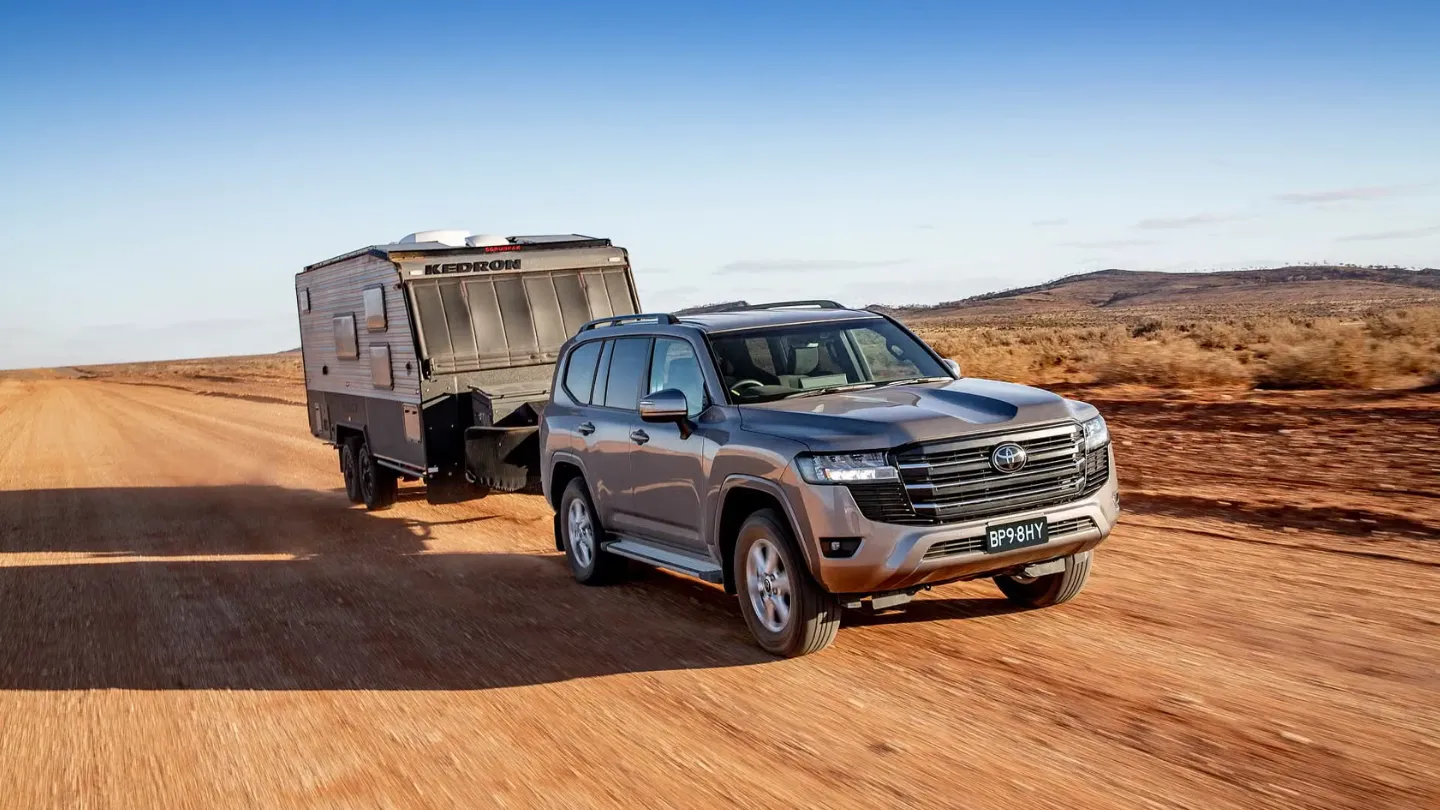 Toyota LandCruiser 300 towing