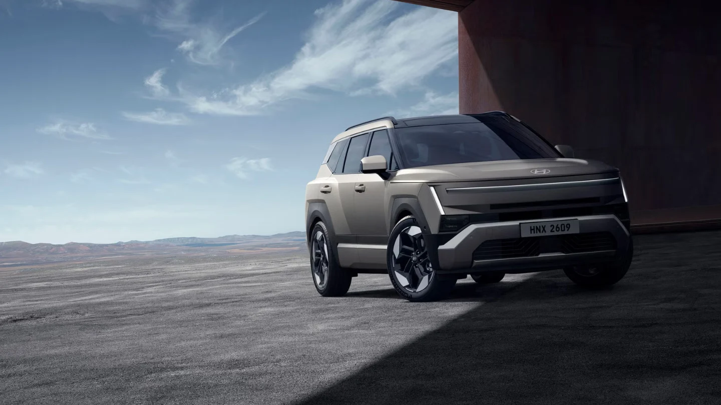 2027 Hyundai Tucson XRT exterior front side