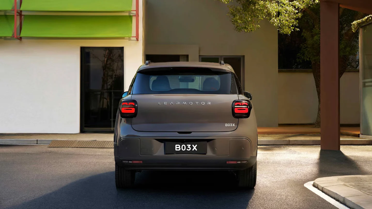 2027 Leapmotor B03X electric SUV exterior rear