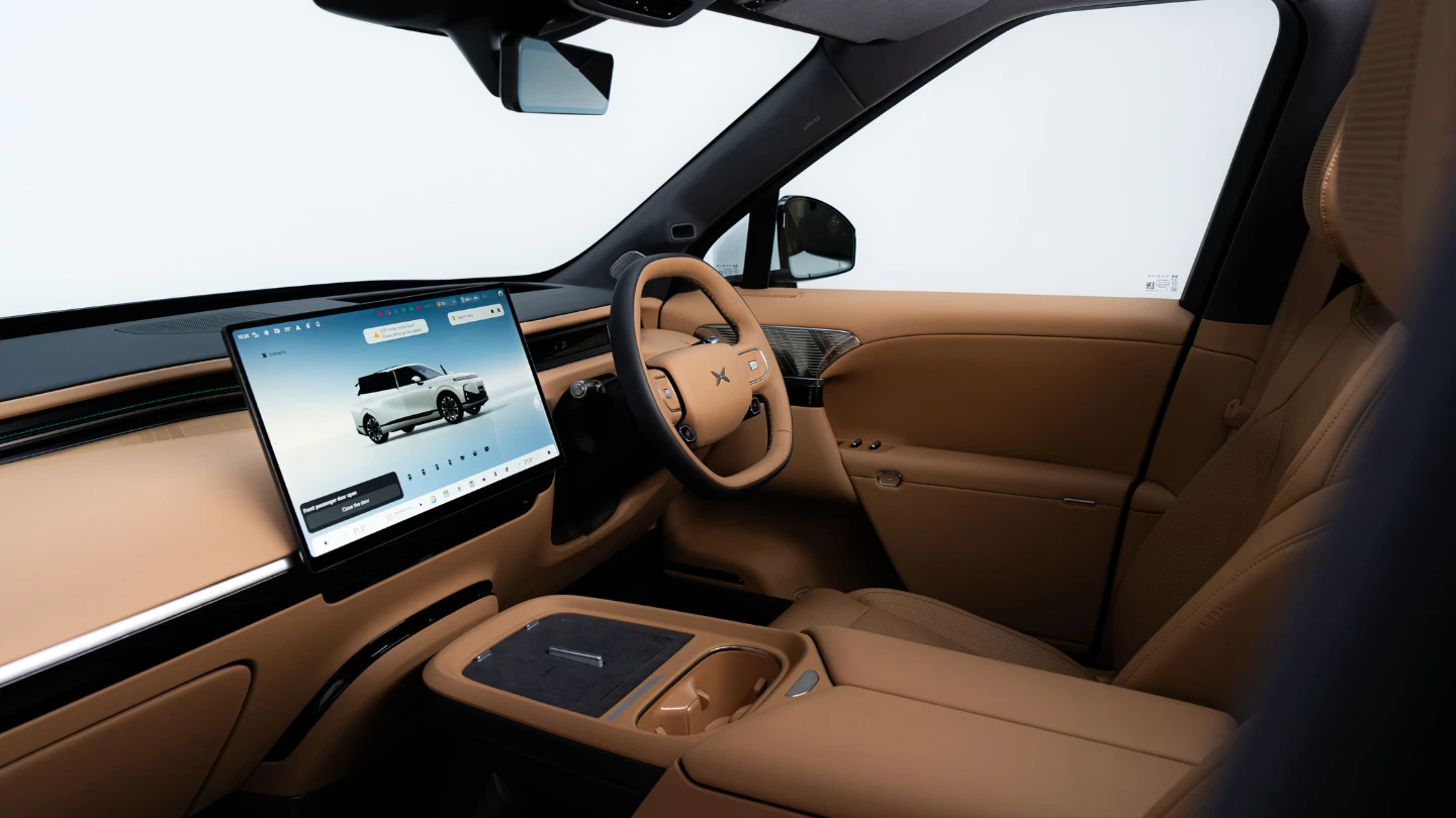 2027 Xpeng G9L large SUV interior cockpit