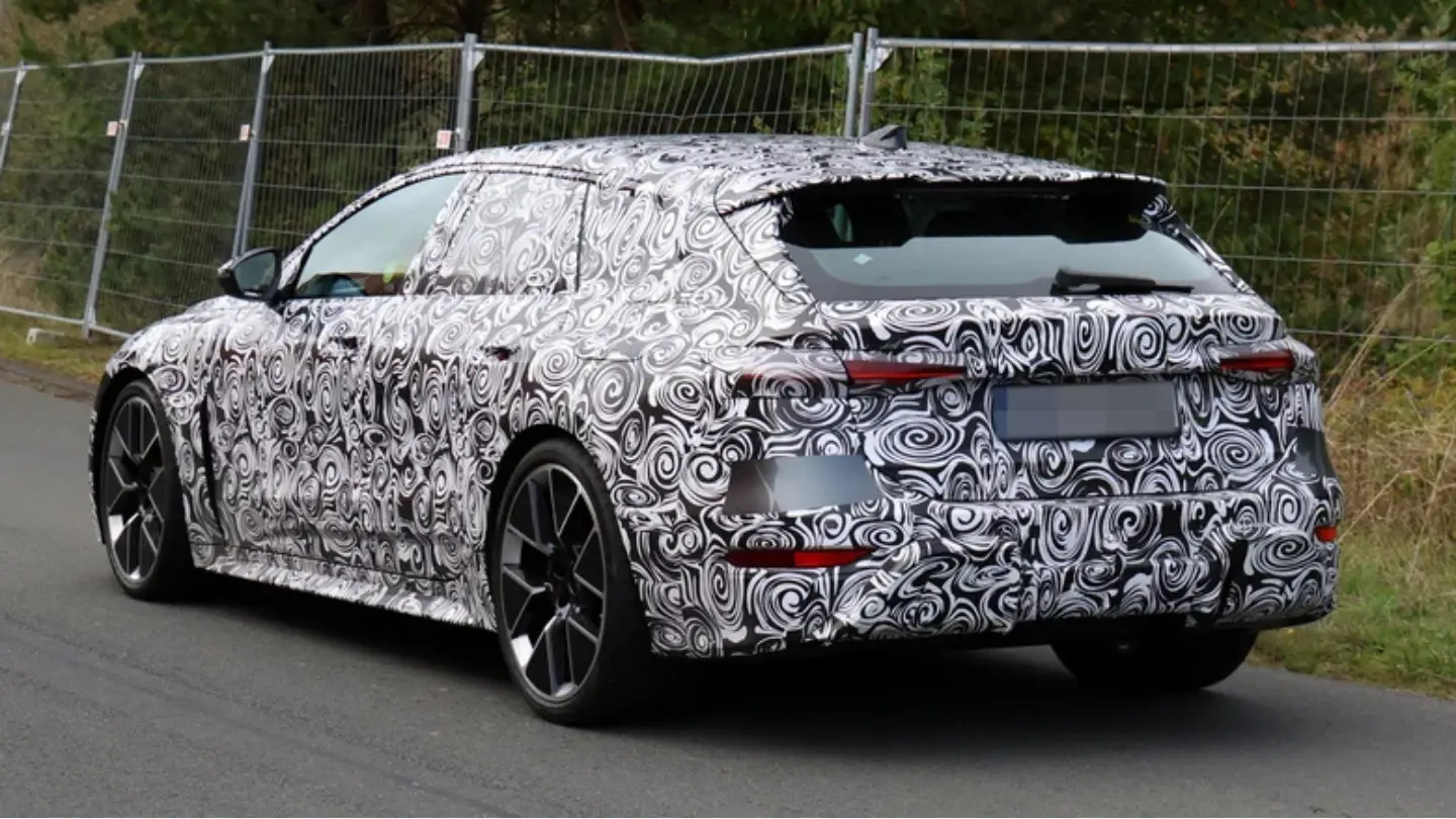 Audi S6 Avant E-Tron Performance test mule spotted rear side