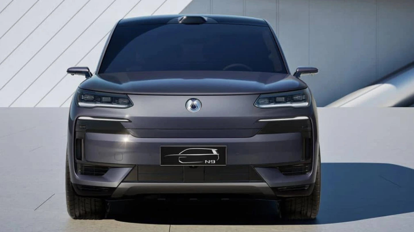 BYD Denza N9 flagship PHEV SUV China exterior front