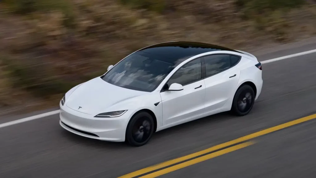 Tesla Model 3 loses radio 