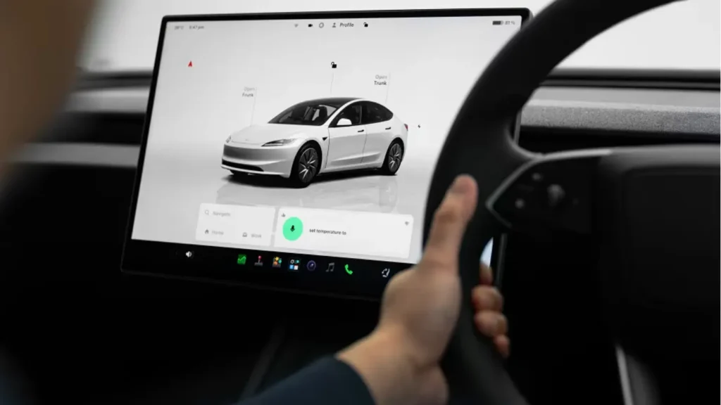 Tesla Model 3 loses radio 