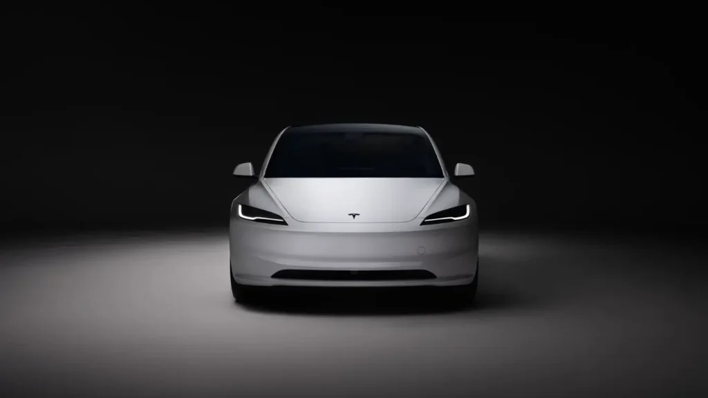 Tesla Model 3 loses radio 