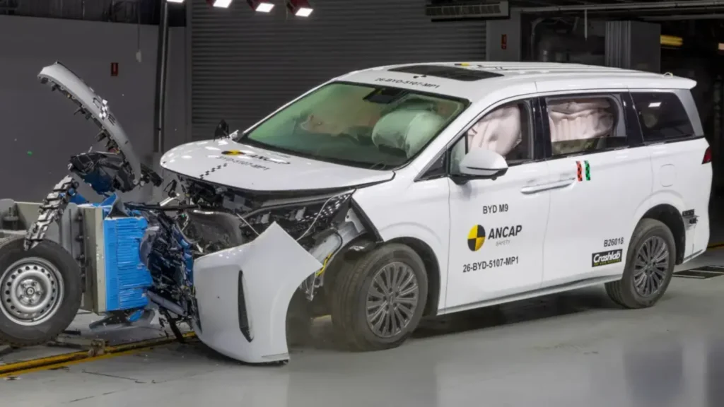 BYD M9 ancap