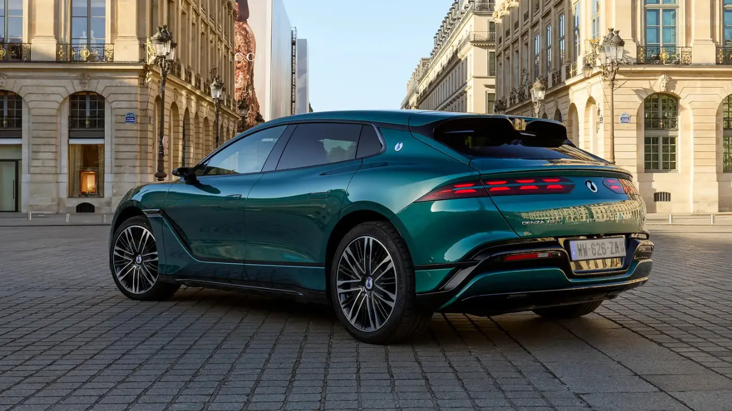 Denza Z9 GT electric shooting brake exterior rear side