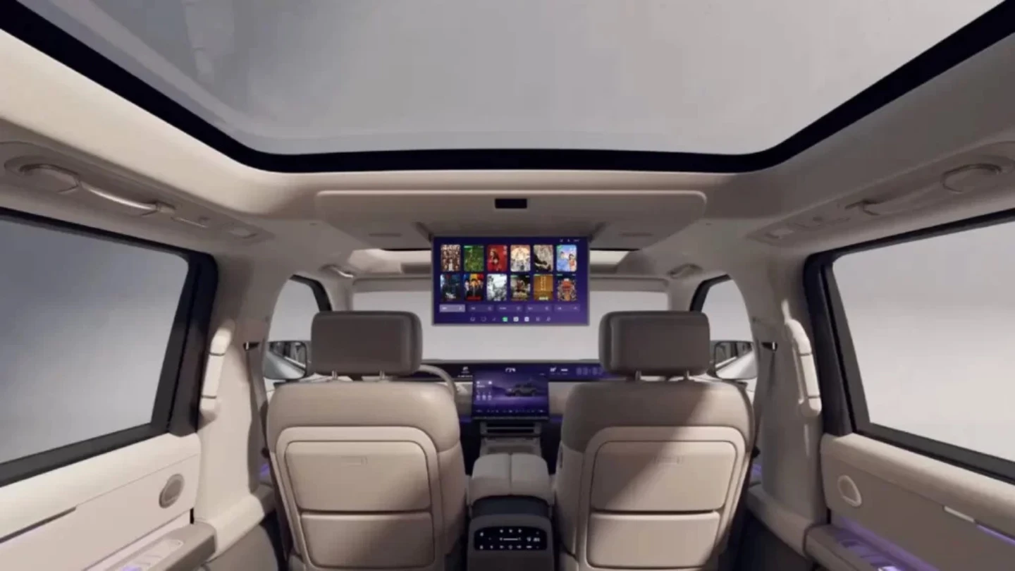 Freelander 8 SUV interior rear screen sunroof