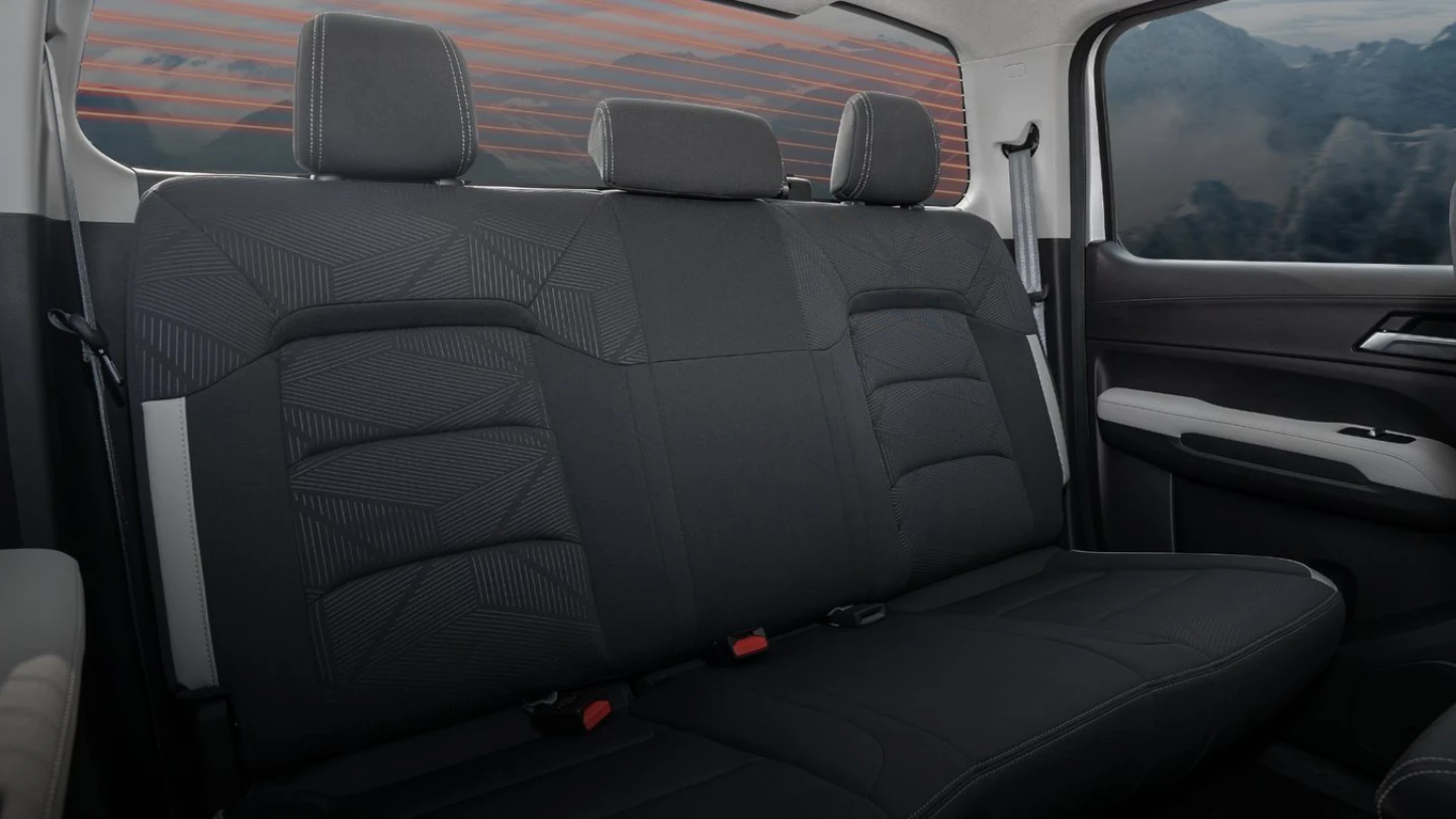 JMC Vigus dual cab ute interior rear seats