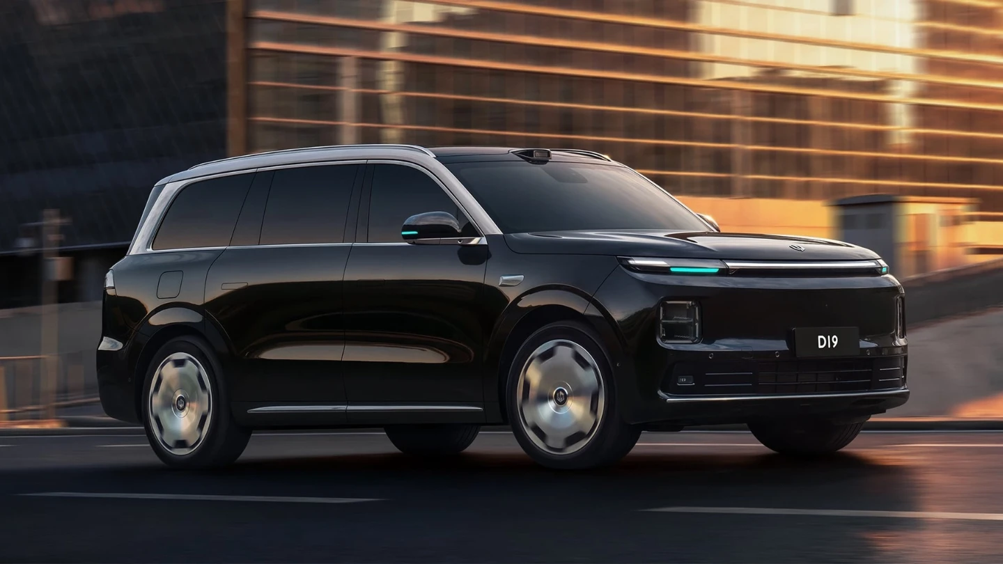Leapmotor D19 large luxury SUV China spec model
