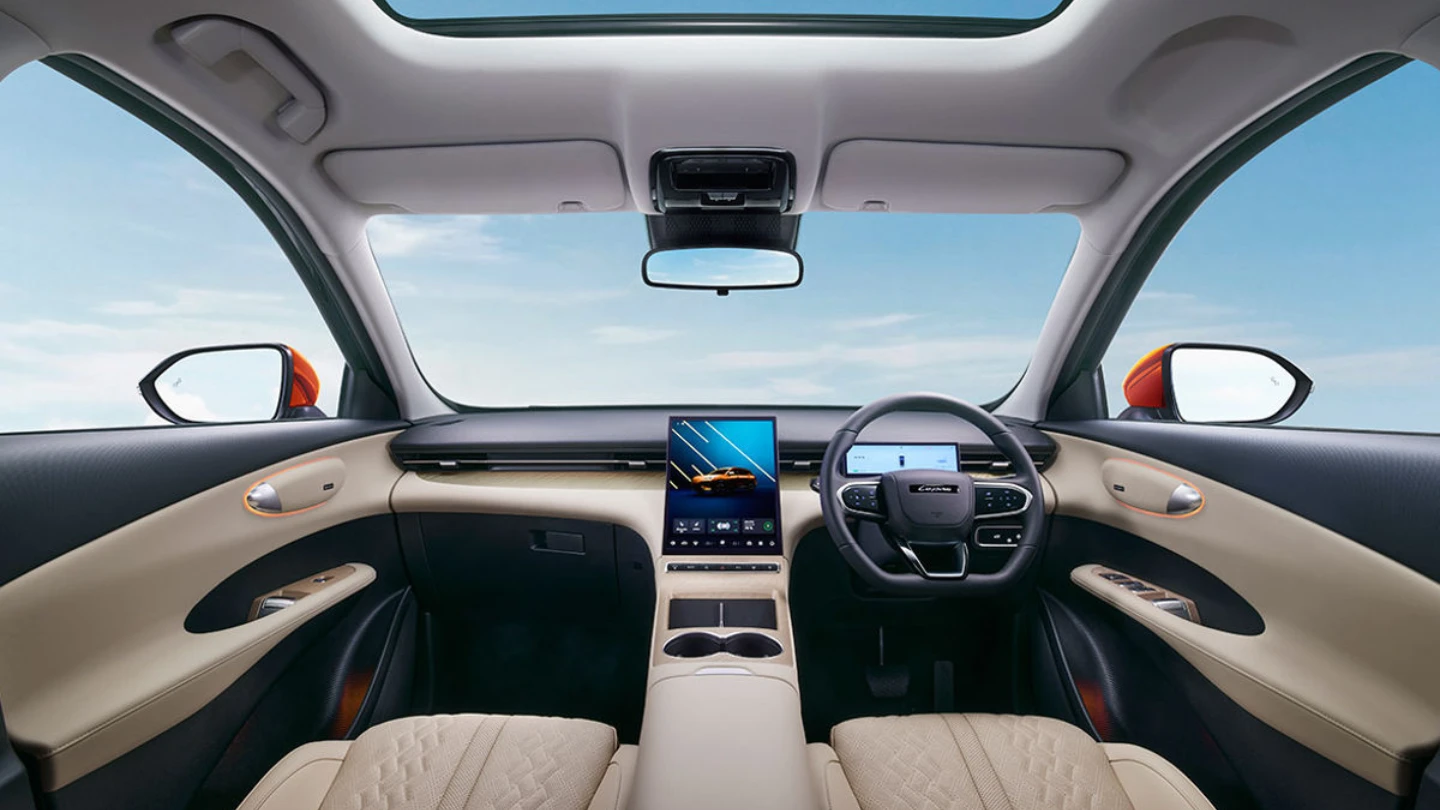 Lepas L6 electric SUV interior cockpit wide angle