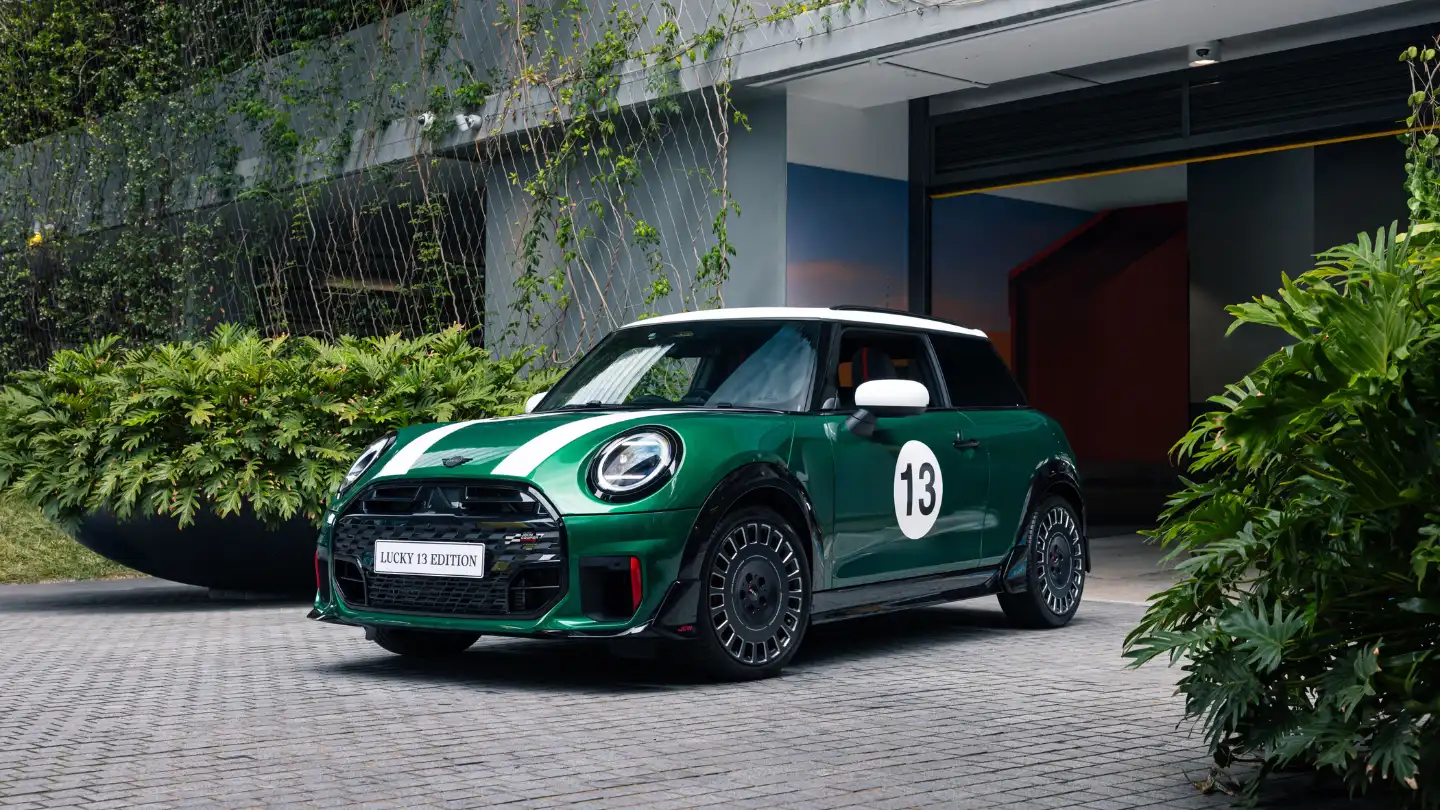 Mini Cooper JCW Lucky 13 Edition exterior front side