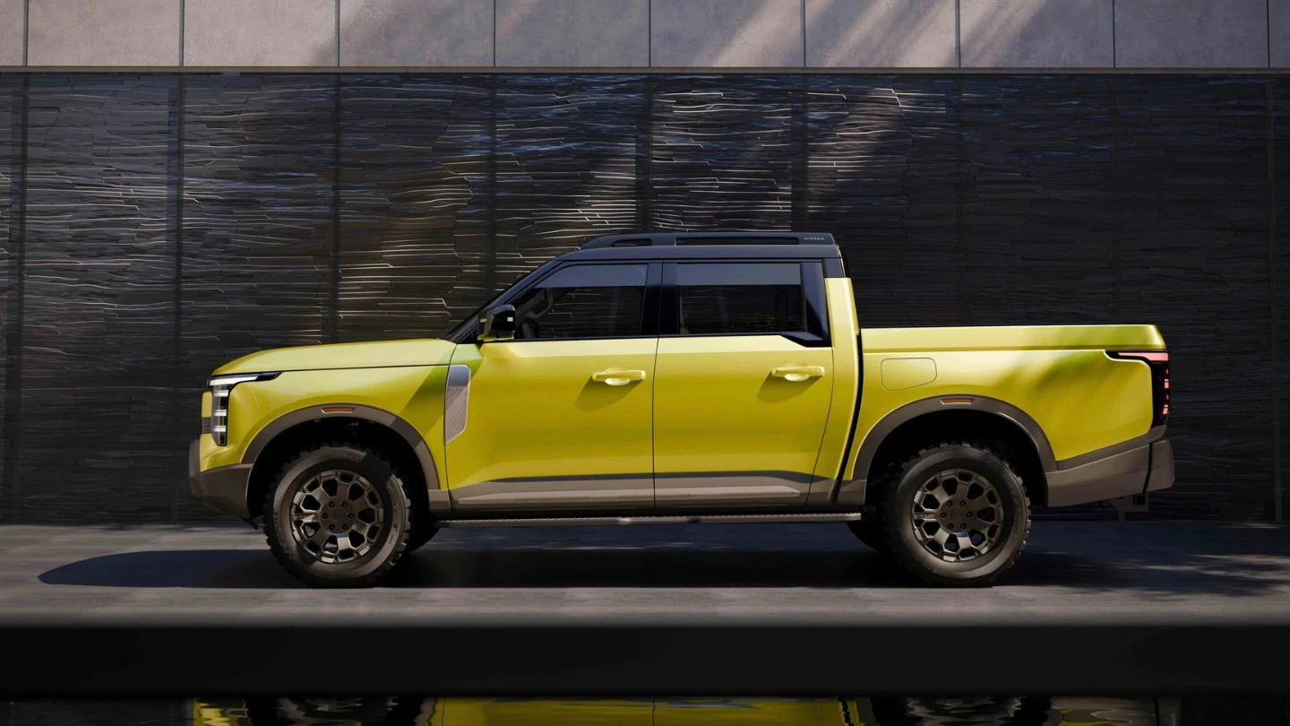Nissan Navara Pro PHEV ute exterior side