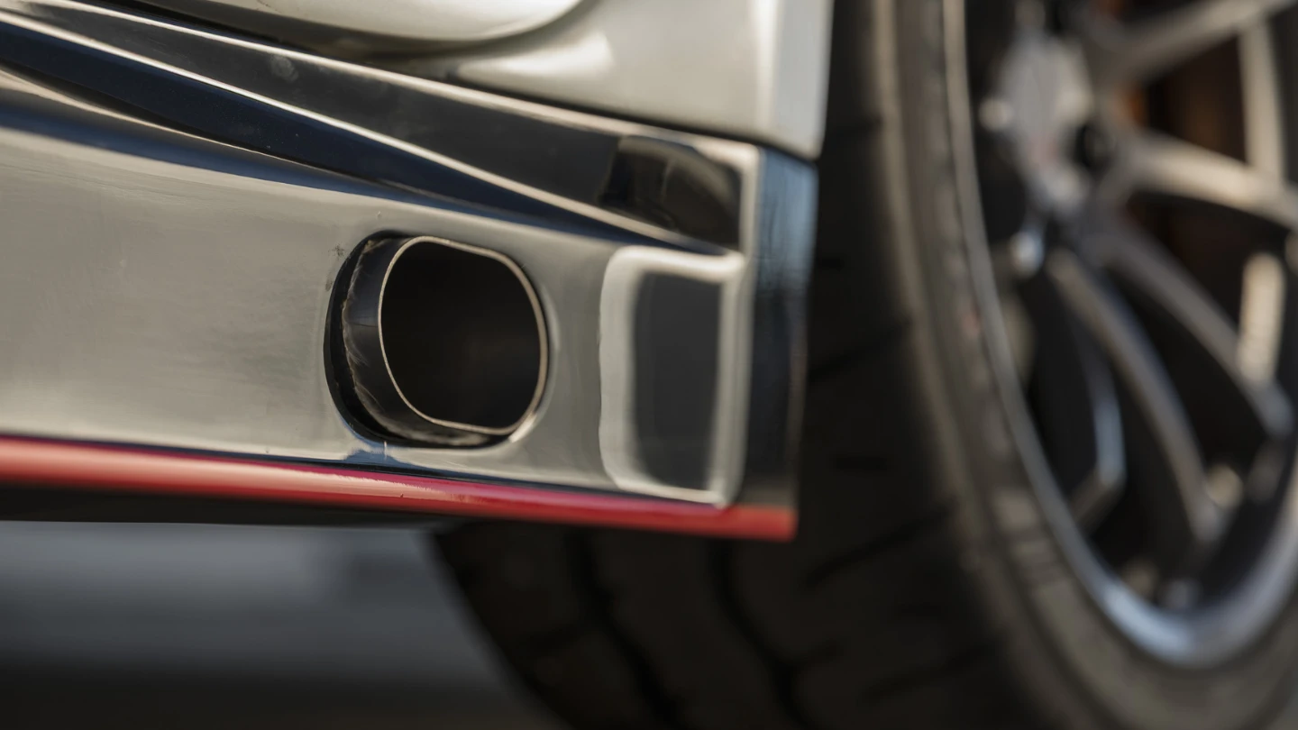 Nissan Sentra Spec-V Concept exterior side exhaust
