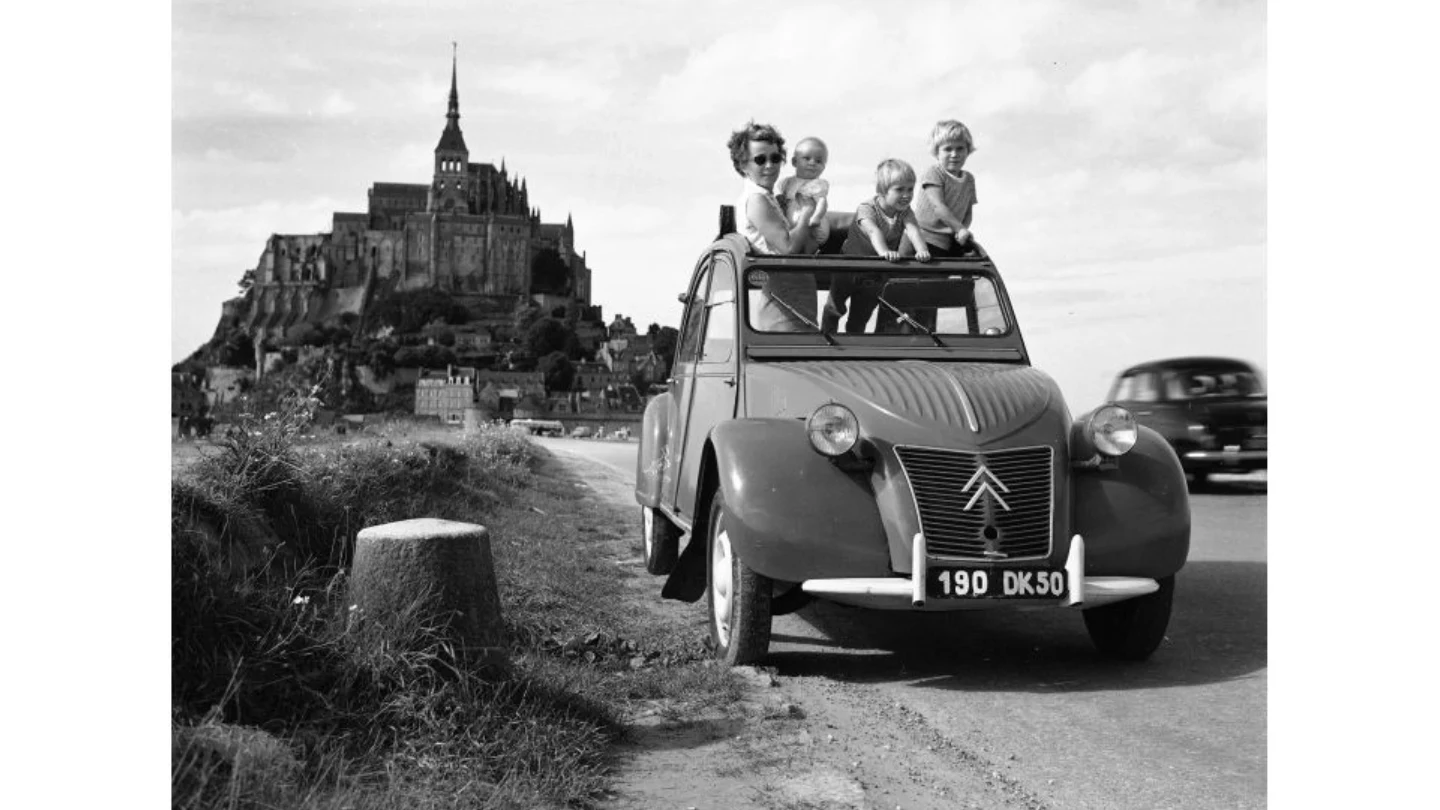 Original Citroen 2CV ICE model