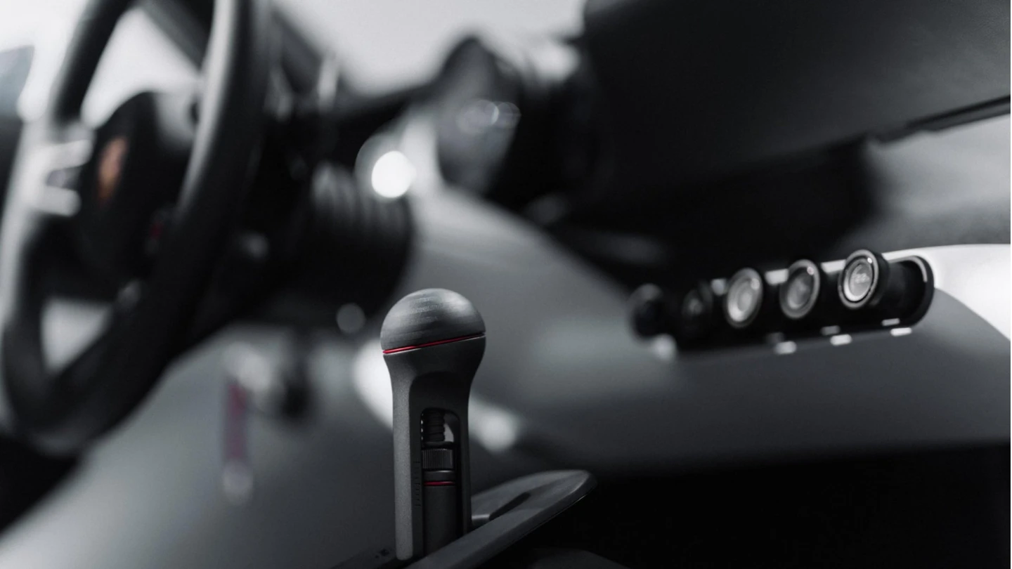 Porsche Mission S concept interior gear stick