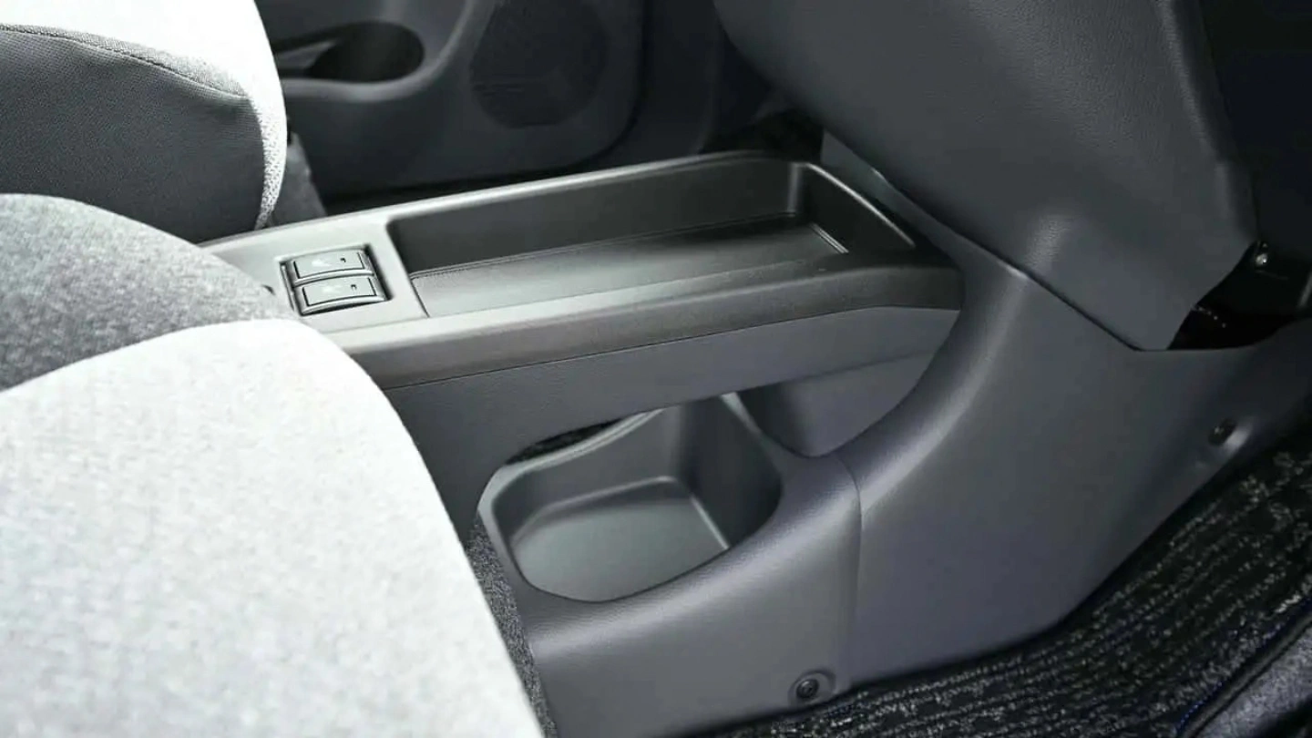 Suzuki eSky electric kei car interior centre storage