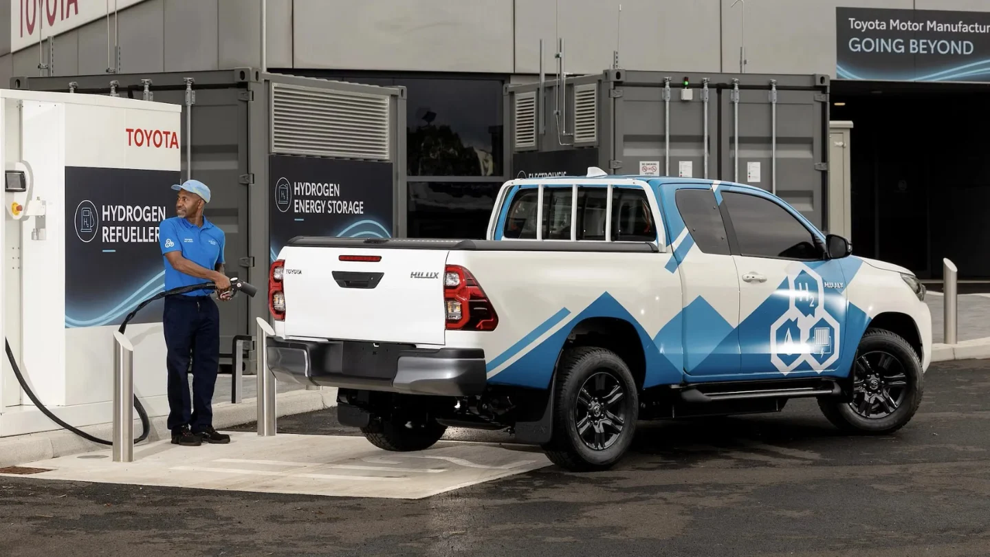 Toyota HiLux FCEV prototype hydrogen ute